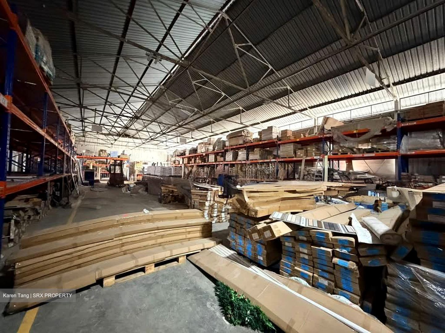Upper Boon Keng Road (D14), Warehouse #560731081